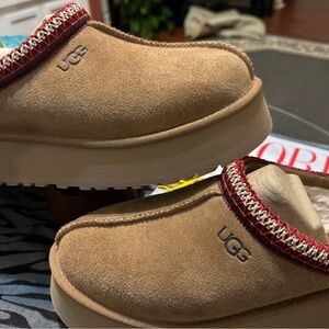 UGG Tazz